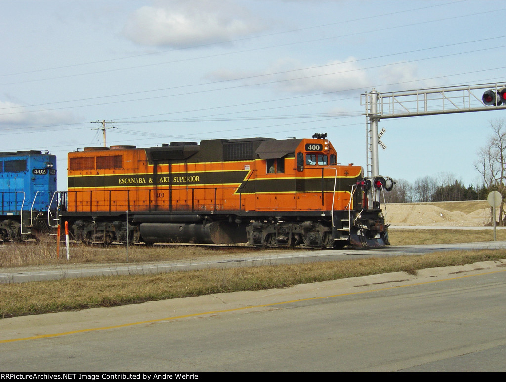 ELS 400 crossing Highway 22